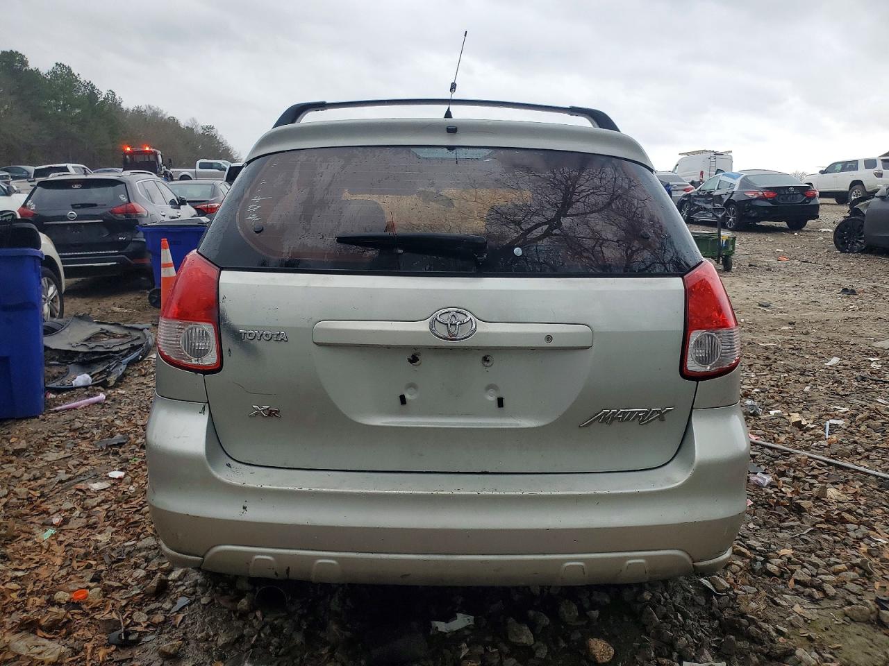 2003 TOYOTA COROLLA MATRIX XR photo 6