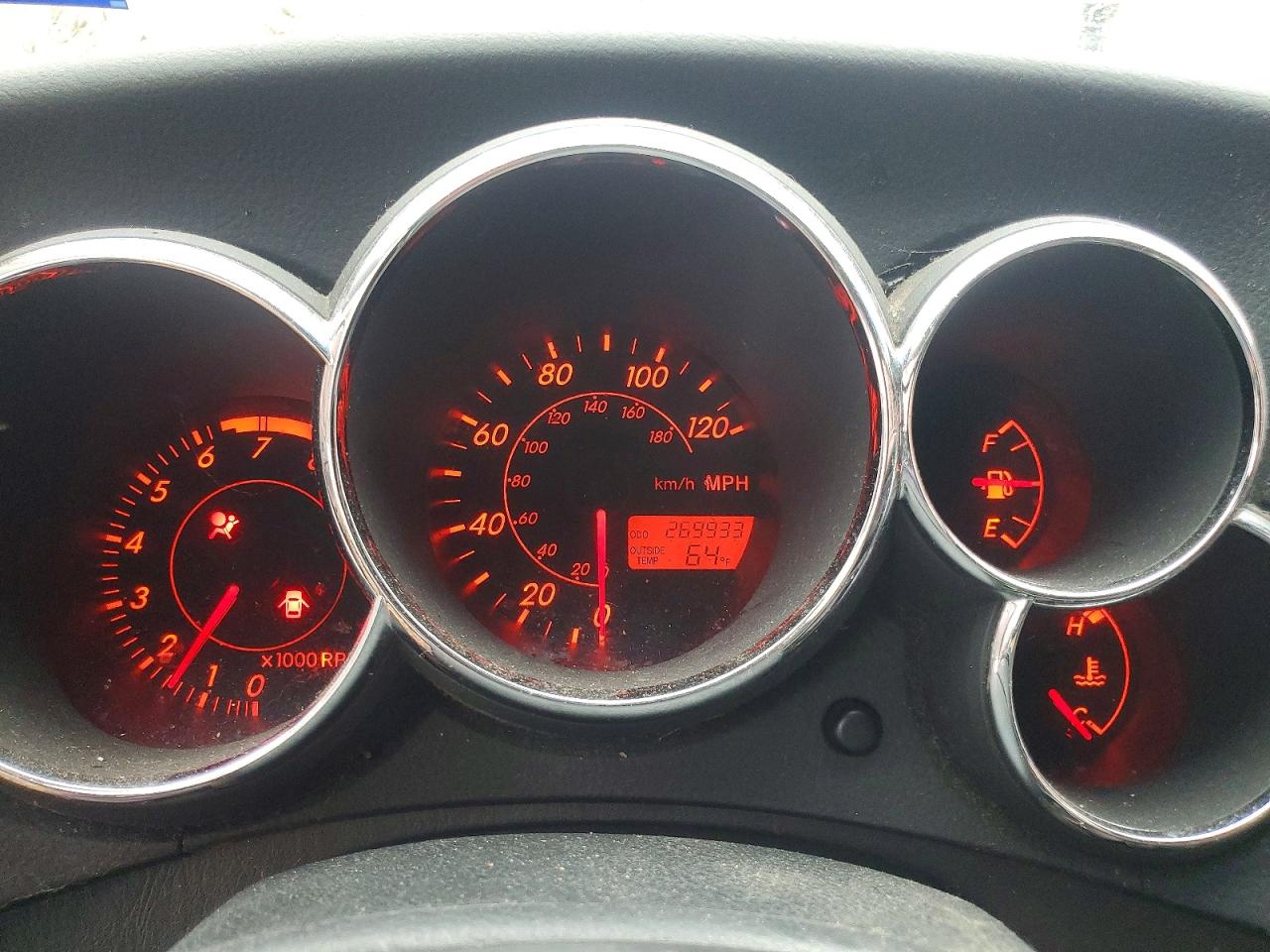 2003 TOYOTA COROLLA MATRIX XR photo 9