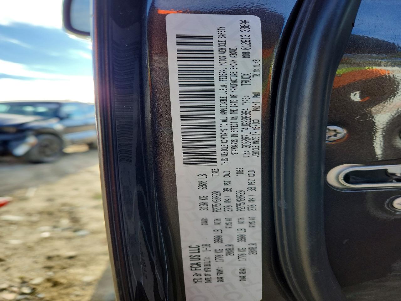 2018 RAM 1500 SLT photo 13