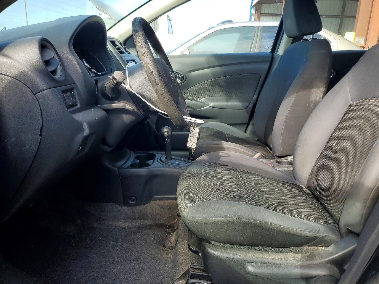 2012 NISSAN VERSA S photo 7