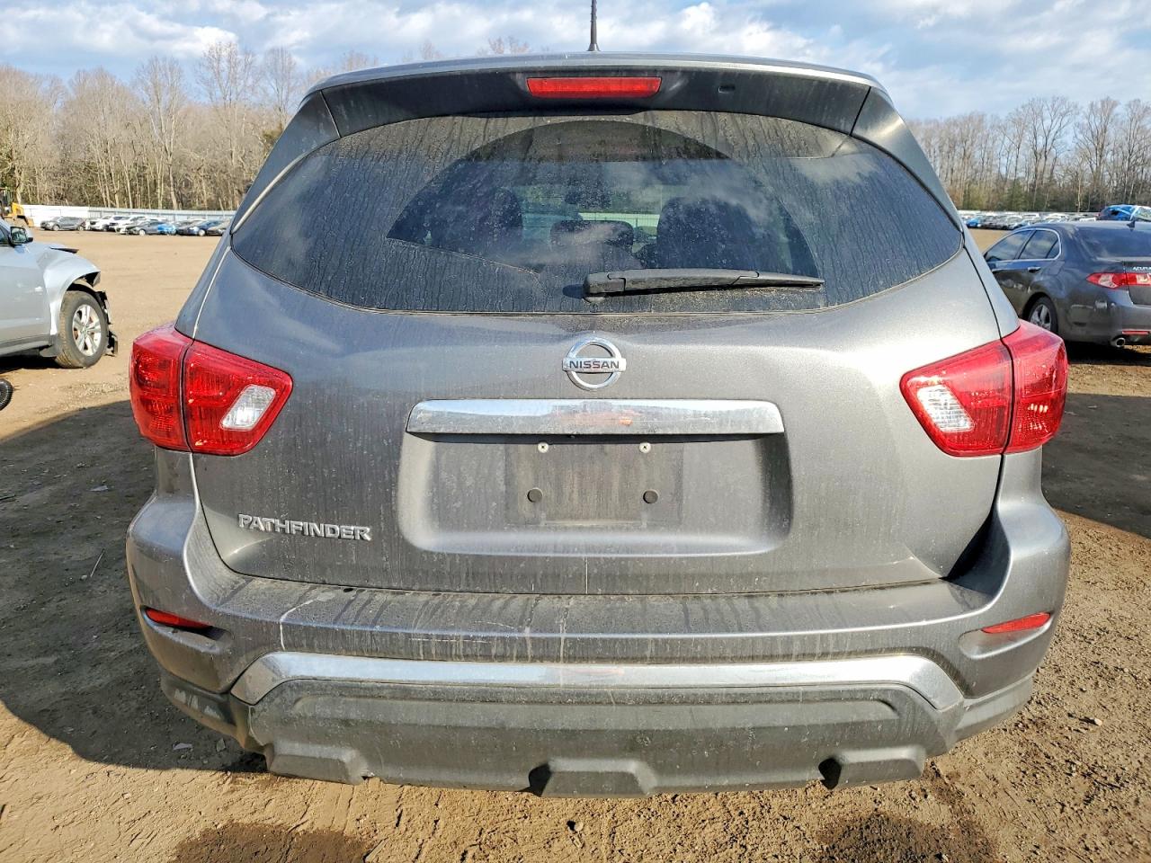 2017 NISSAN PATHFINDER S photo 6