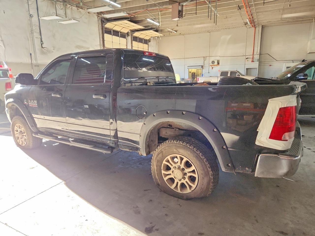 2018 RAM 2500 ST photo 2