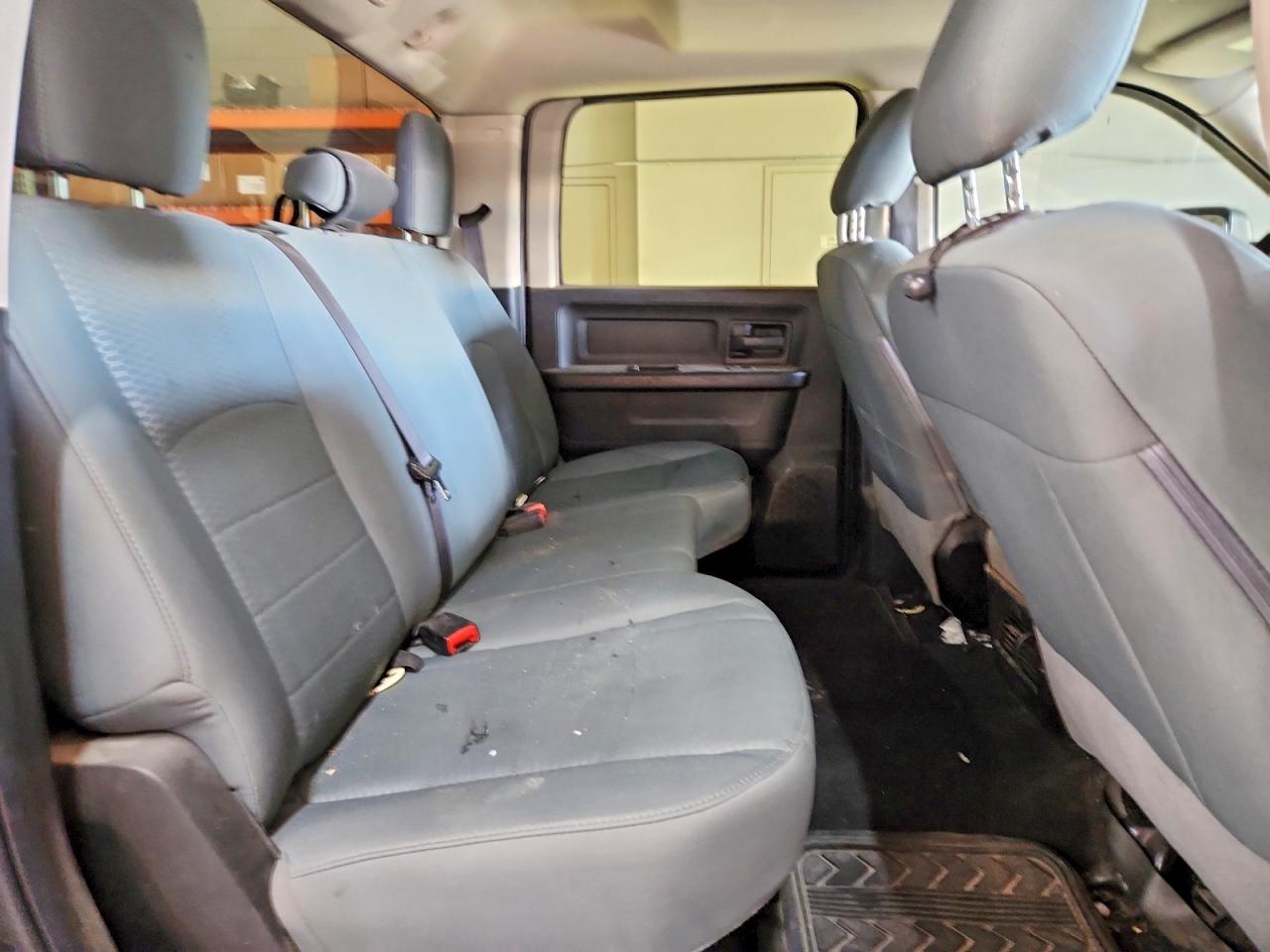 2018 RAM 2500 ST photo 10