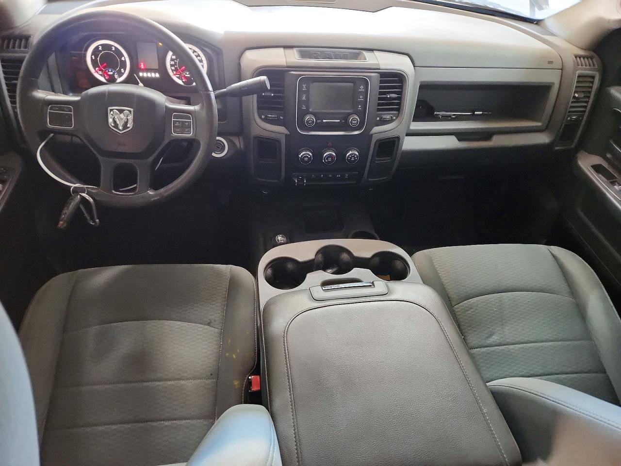 2018 RAM 2500 ST photo 8