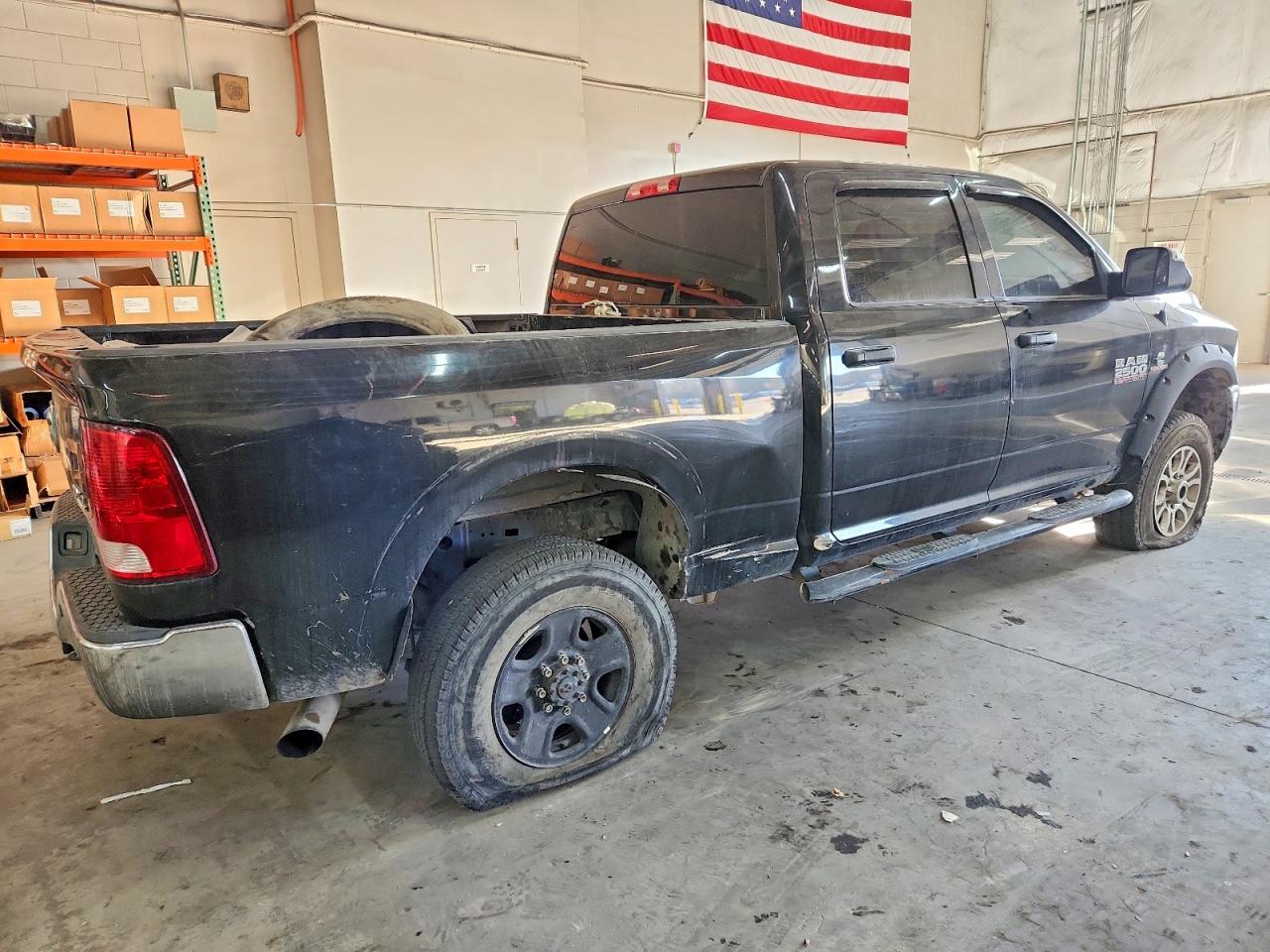 2018 RAM 2500 ST photo 3