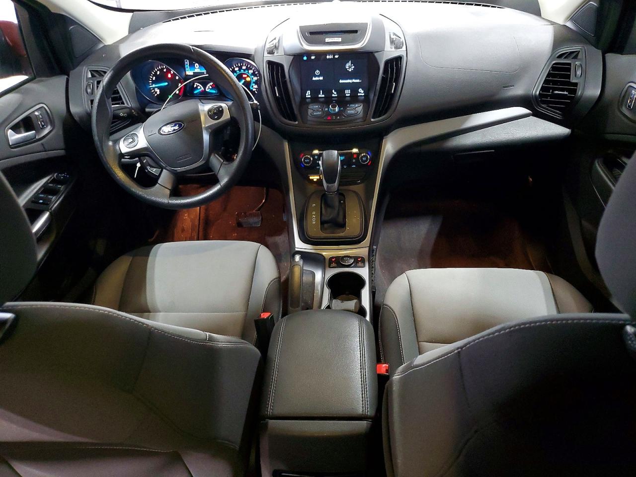 2016 FORD ESCAPE SE photo 8