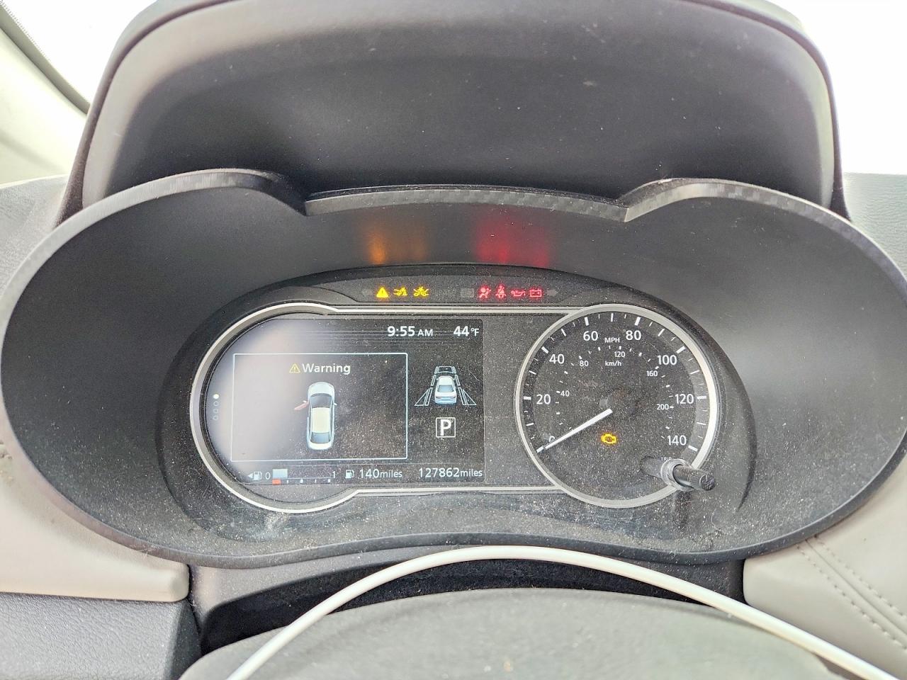 2020 NISSAN VERSA SV photo 9