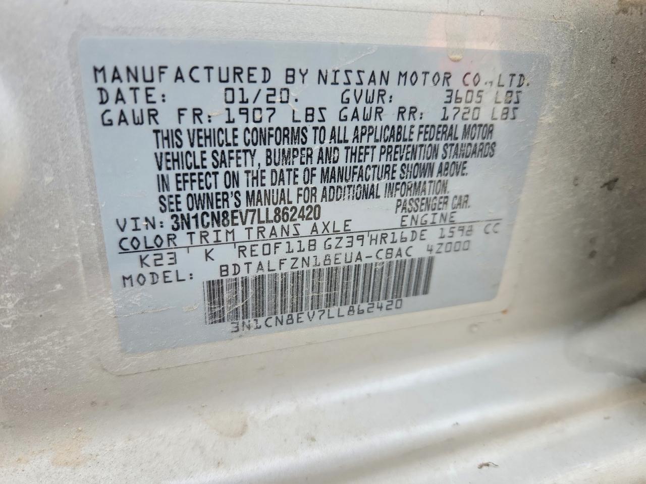 2020 NISSAN VERSA SV photo 12