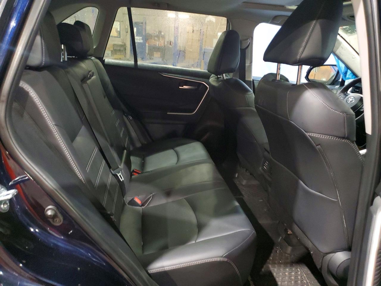 2024 TOYOTA RAV4 XLE photo 10