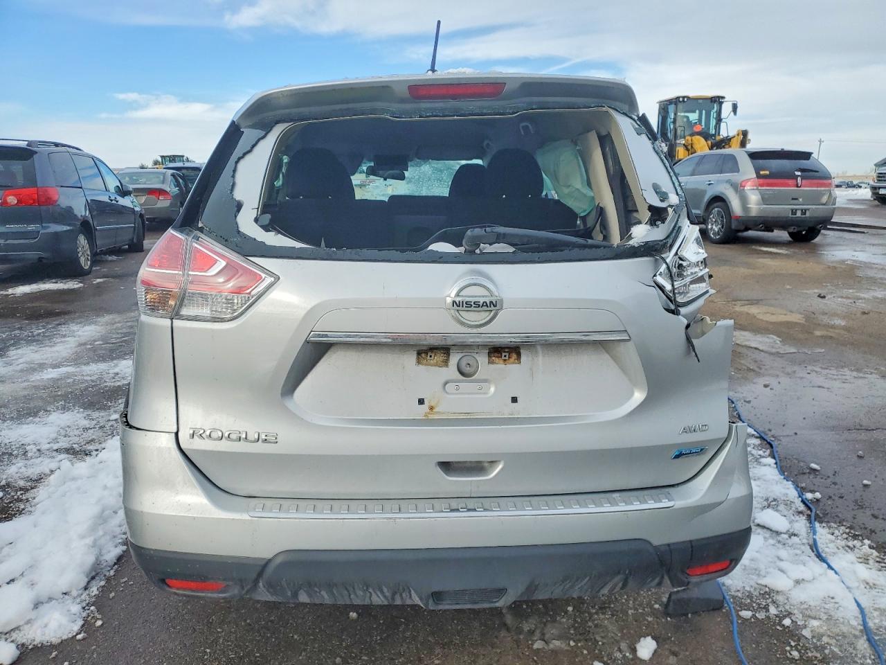 2014 NISSAN ROGUE S photo 6