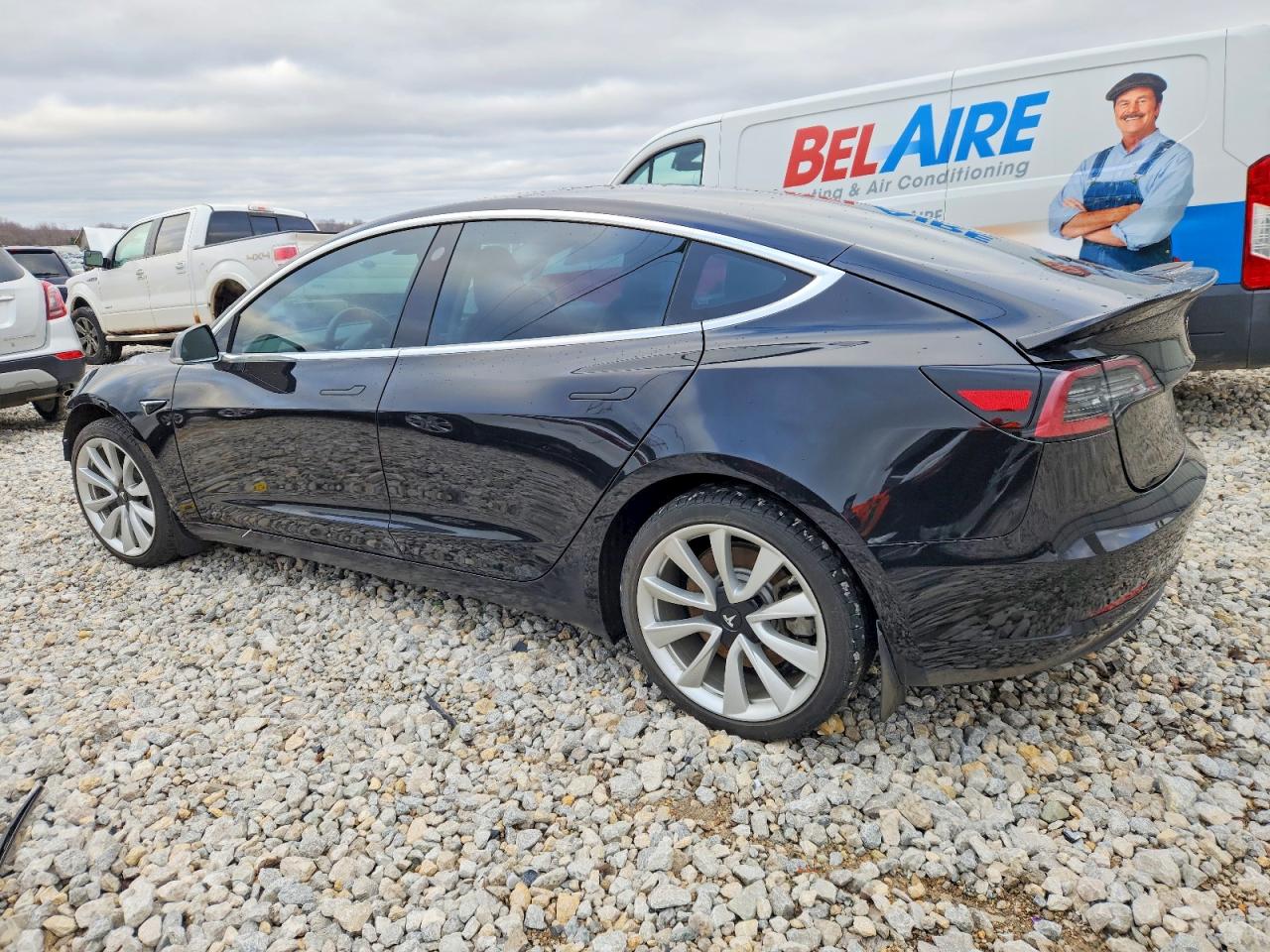2018 TESLA MODEL 3 photo 2