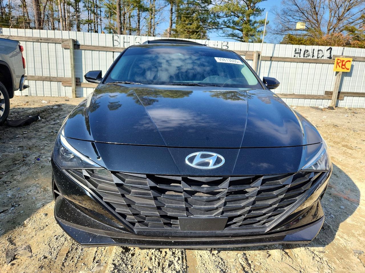 2023 HYUNDAI ELANTRA SEL photo 5