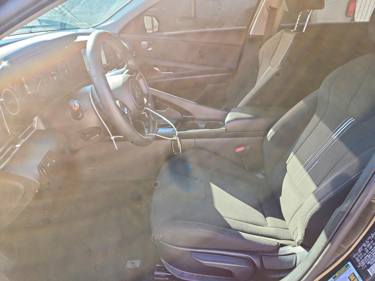 2023 HYUNDAI ELANTRA SEL photo 7