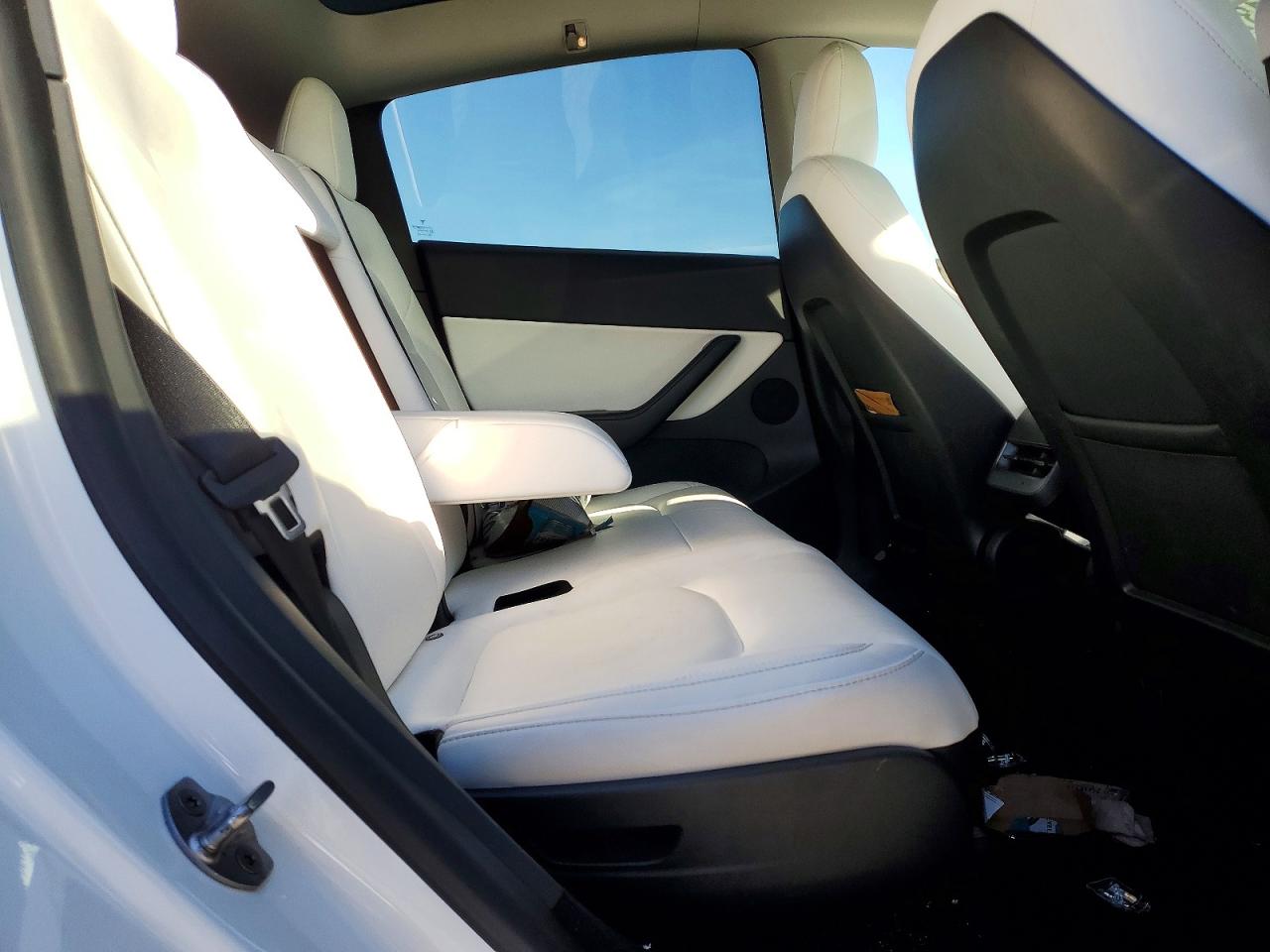 2021 TESLA MODEL Y photo 10