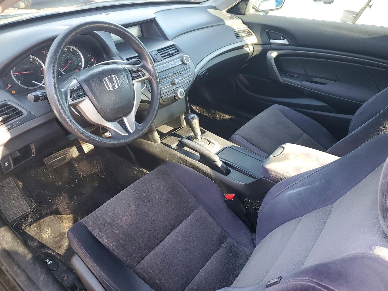 2010 HONDA ACCORD LX photo 8