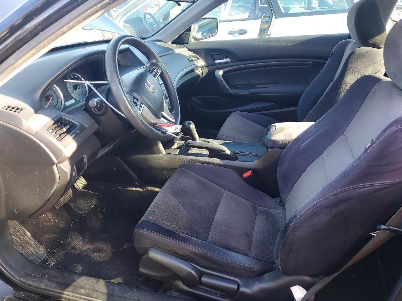 2010 HONDA ACCORD LX photo 7