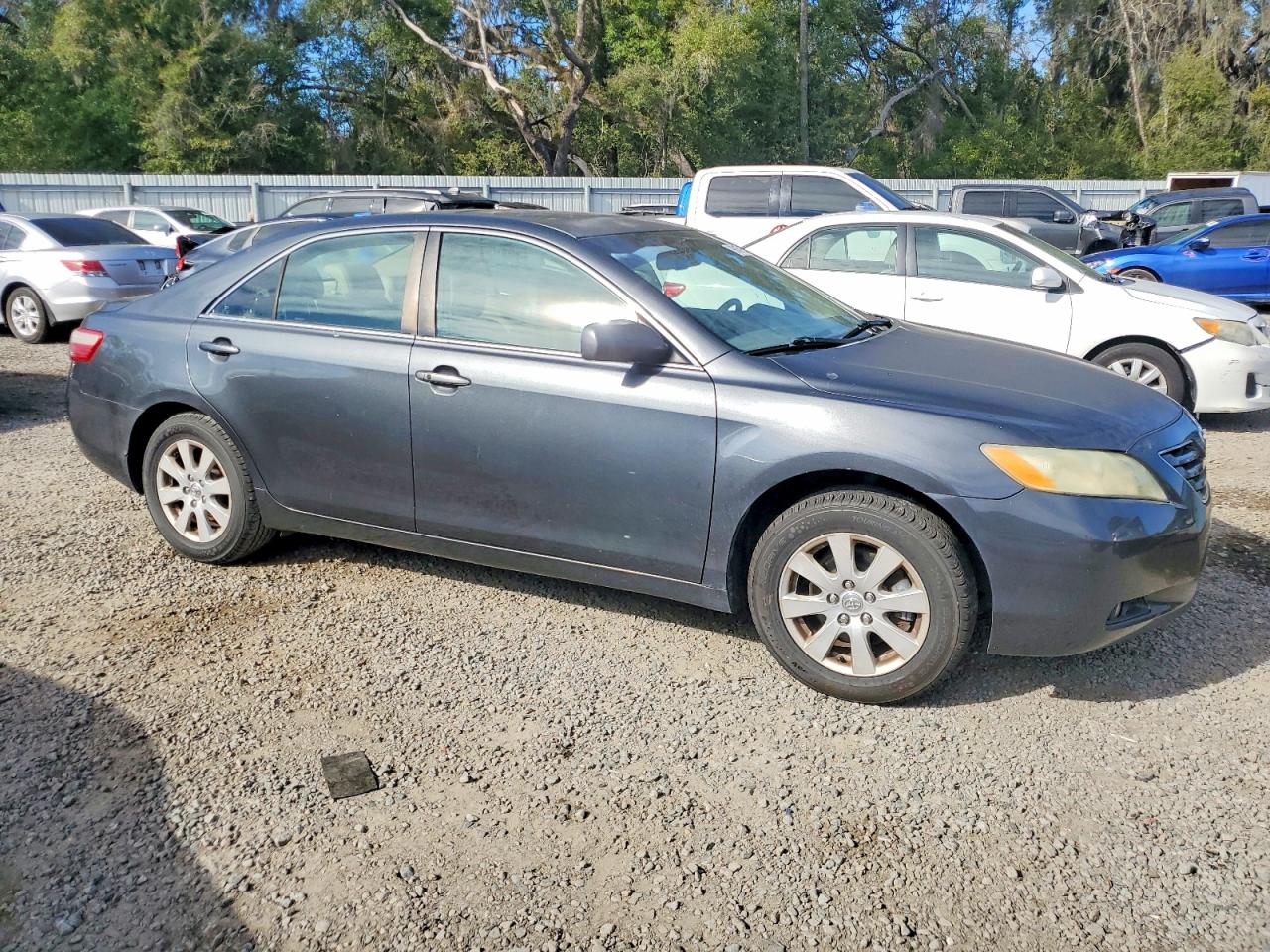 2009 TOYOTA CAMRY SE photo 4