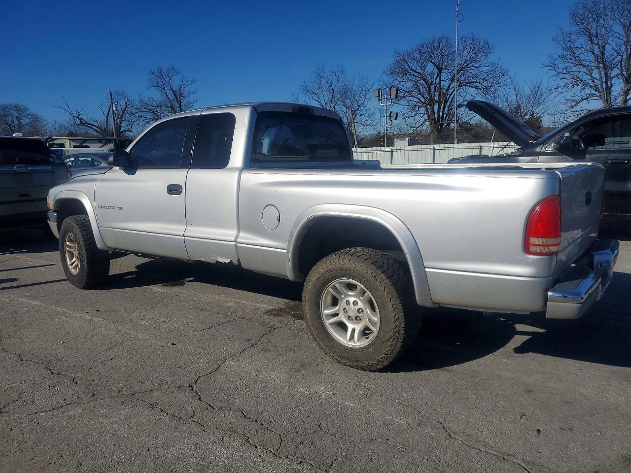 2001 DODGE DAKOTA photo 3