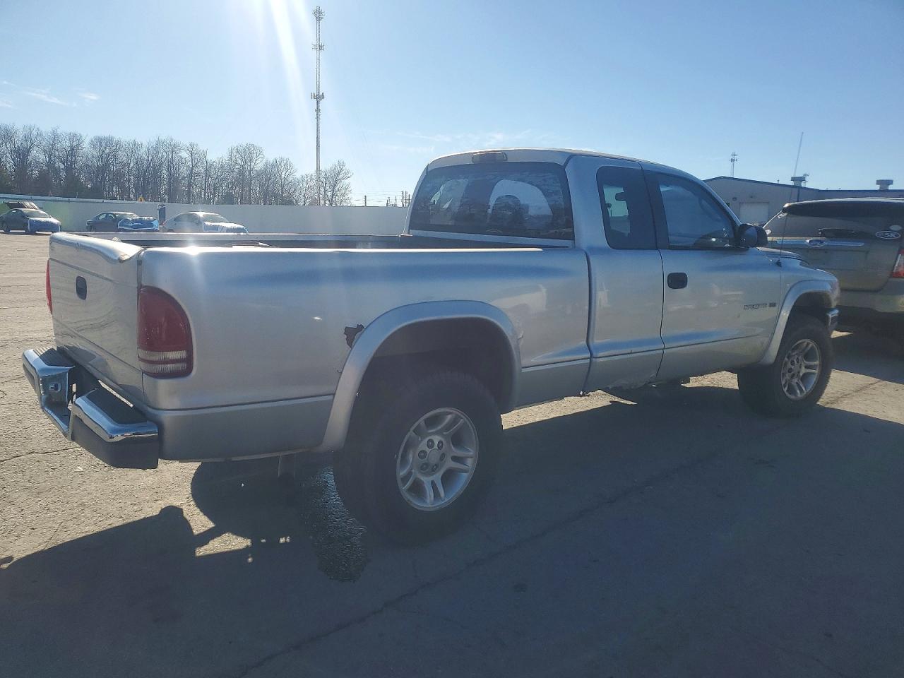 2001 DODGE DAKOTA photo 5