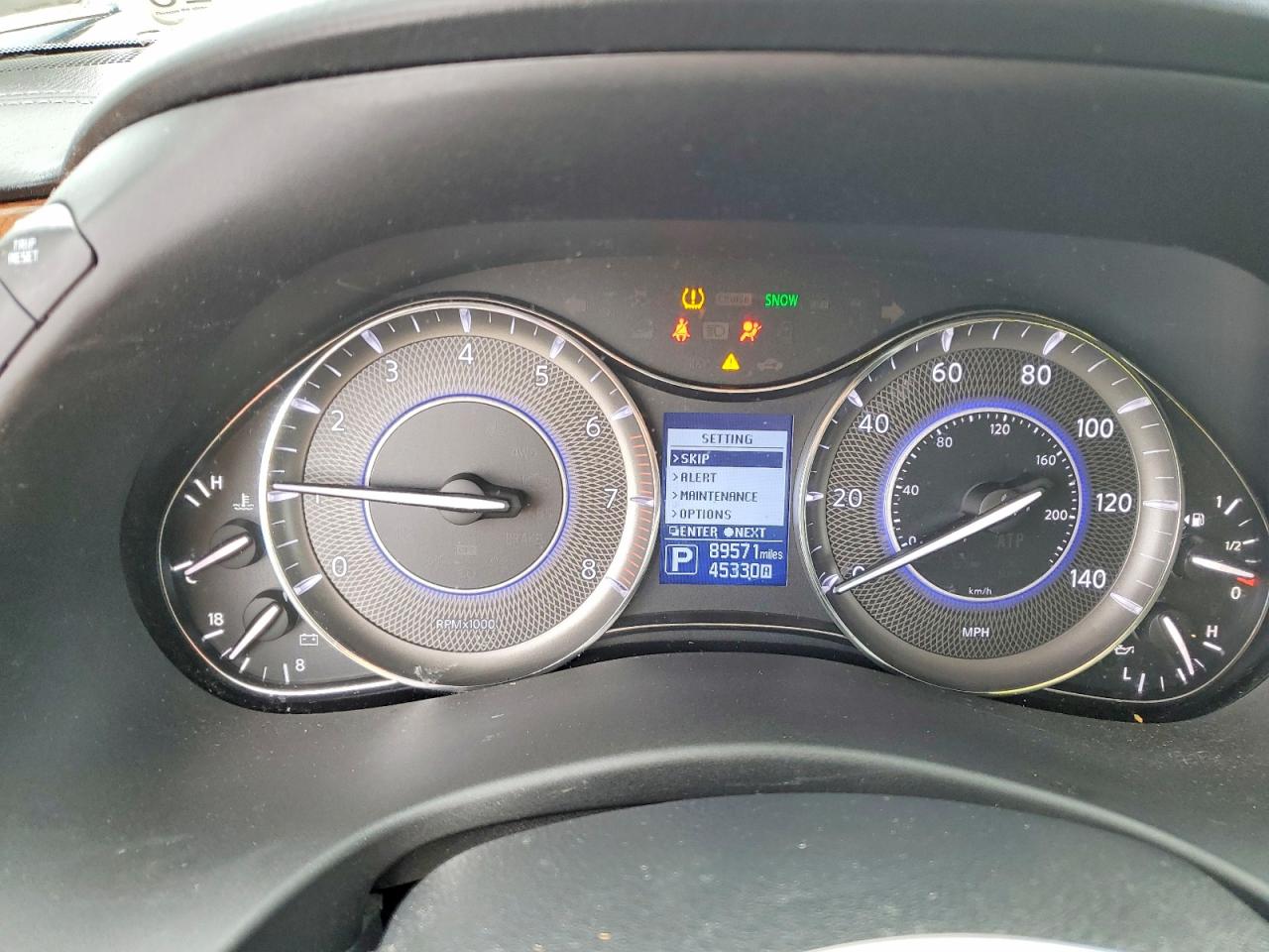2019 INFINITI QX80 LUXE photo 9