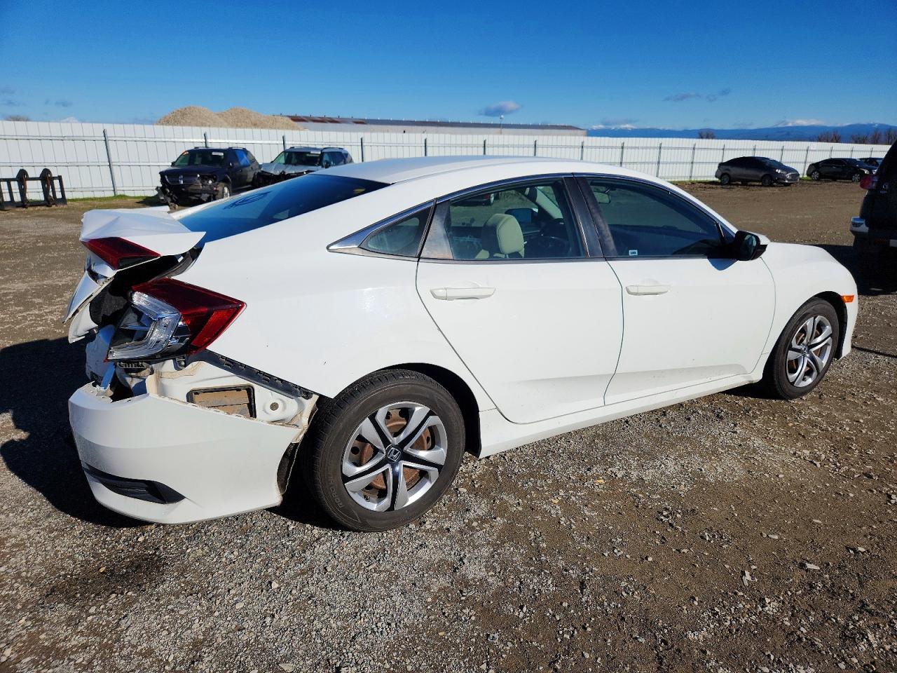2016 HONDA CIVIC LX photo 3