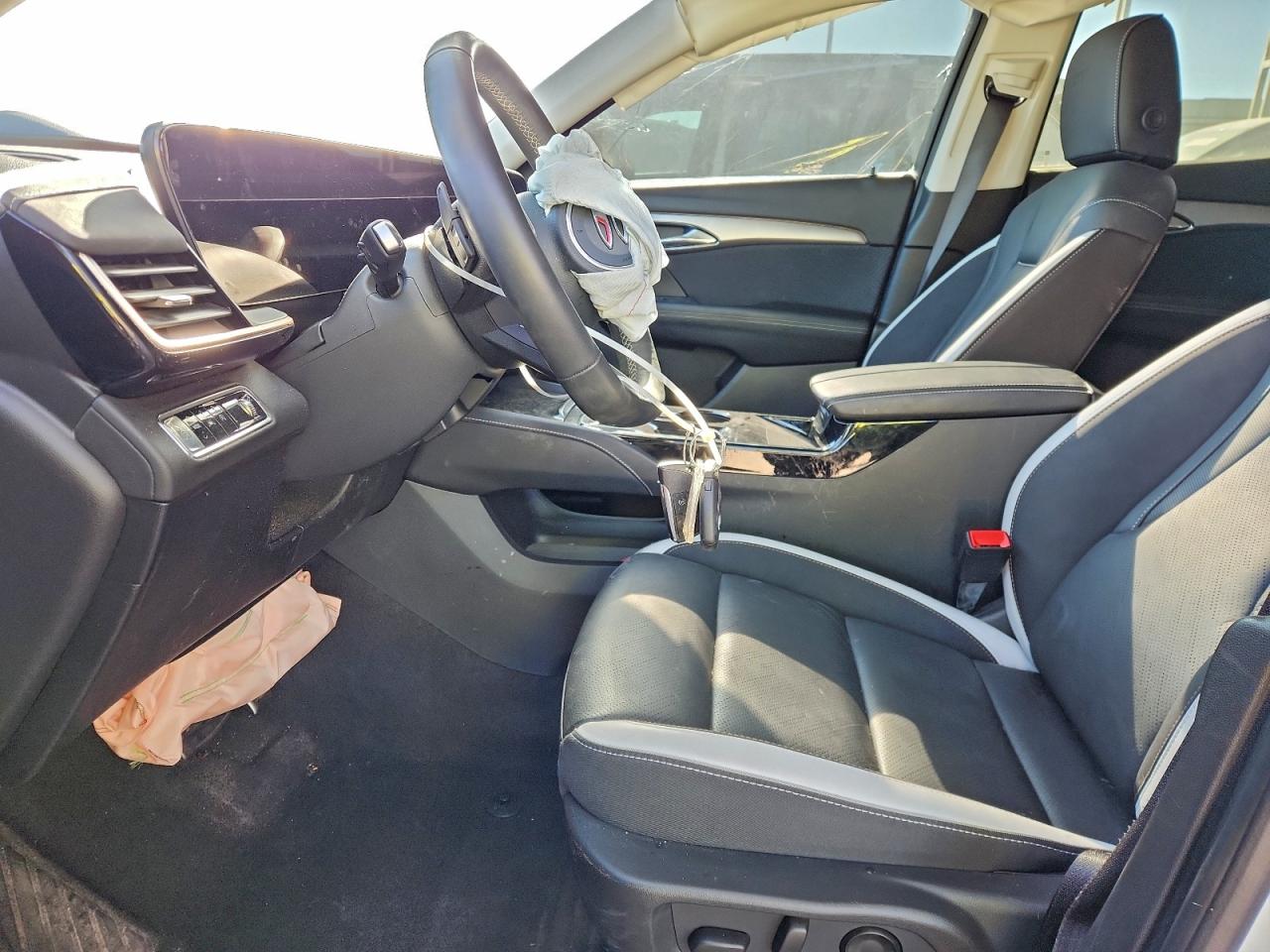 2025 BUICK ENVISION SPORT TOURING photo 13