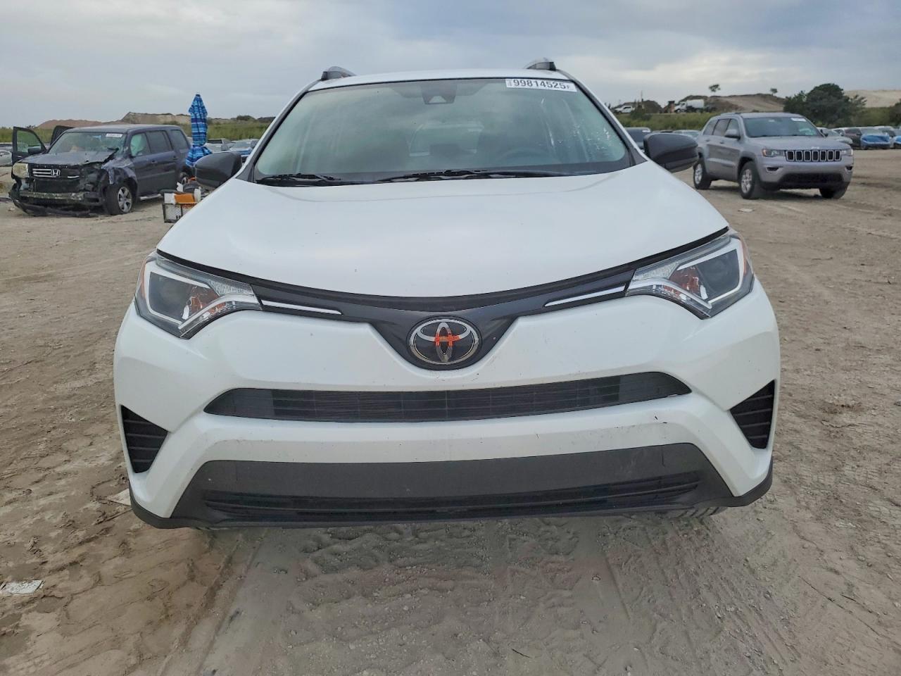 2017 TOYOTA RAV4 LE photo 5