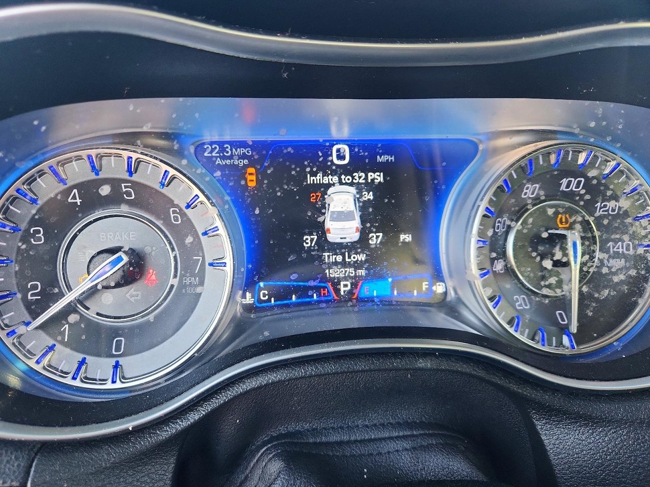 2019 CHRYSLER 300 TOURING photo 9