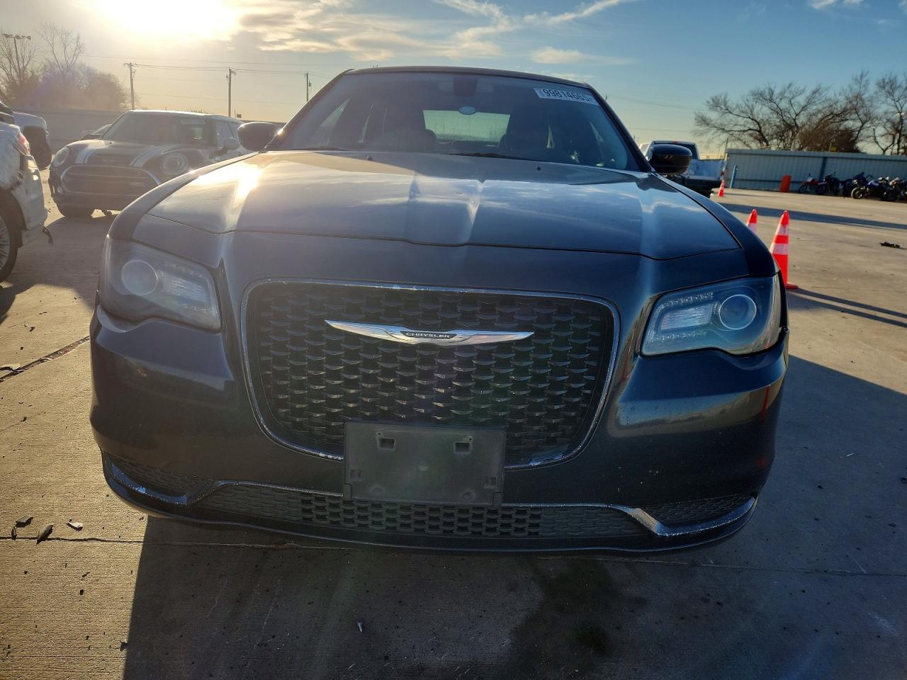 2019 CHRYSLER 300 TOURING photo 5