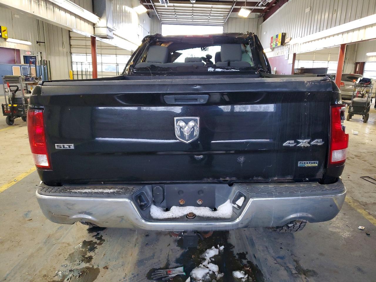2013 RAM 1500 SLT photo 6