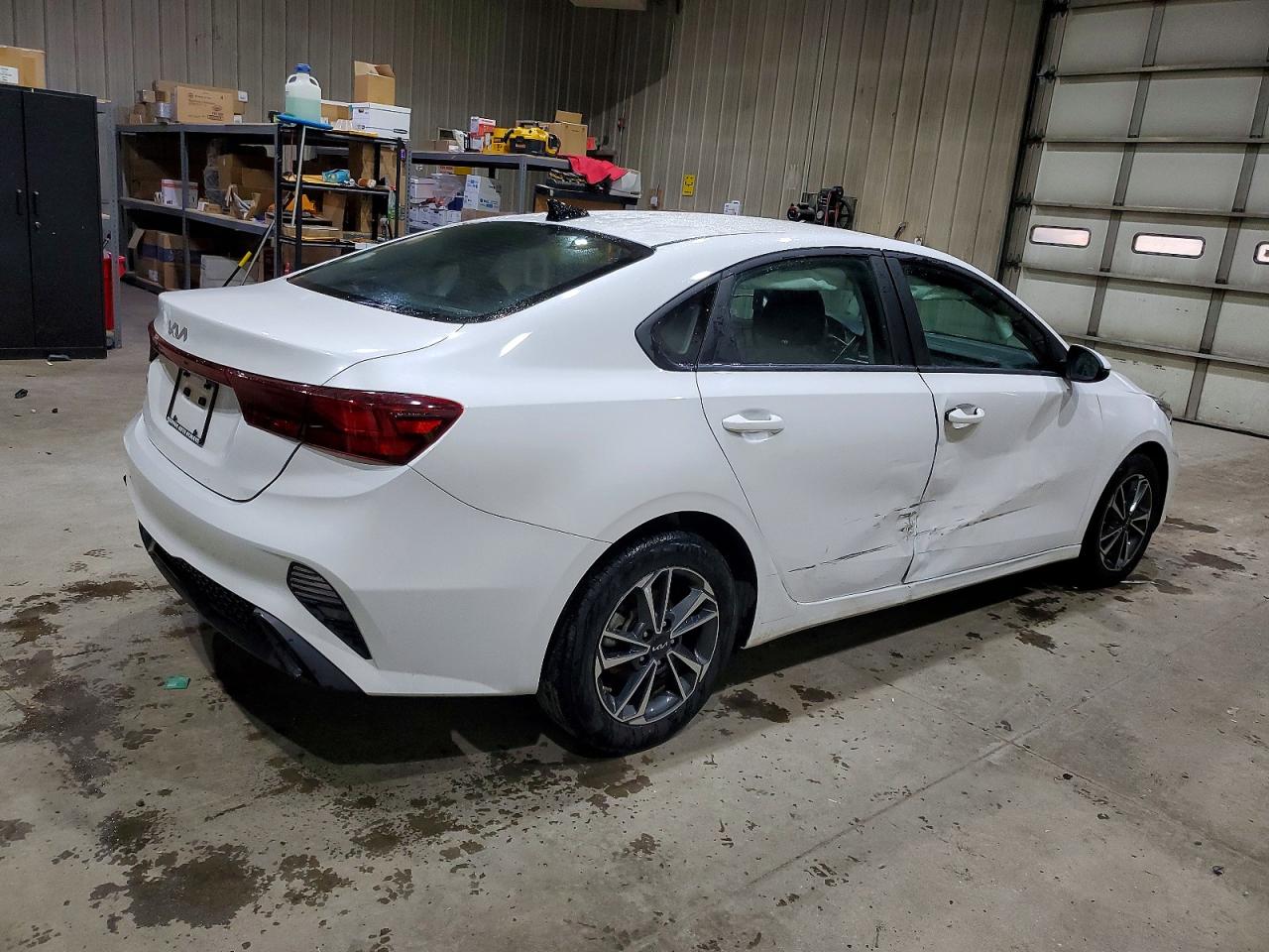 2024 KIA FORTE LXS photo 5