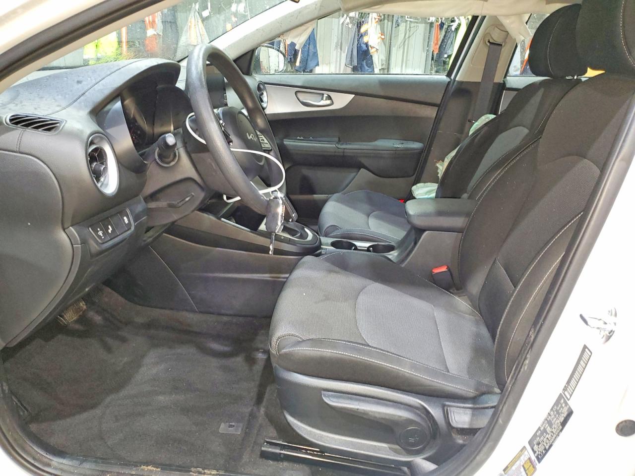 2024 KIA FORTE LXS photo 13