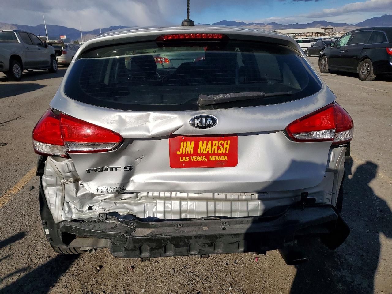 2017 KIA FORTE LX photo 6
