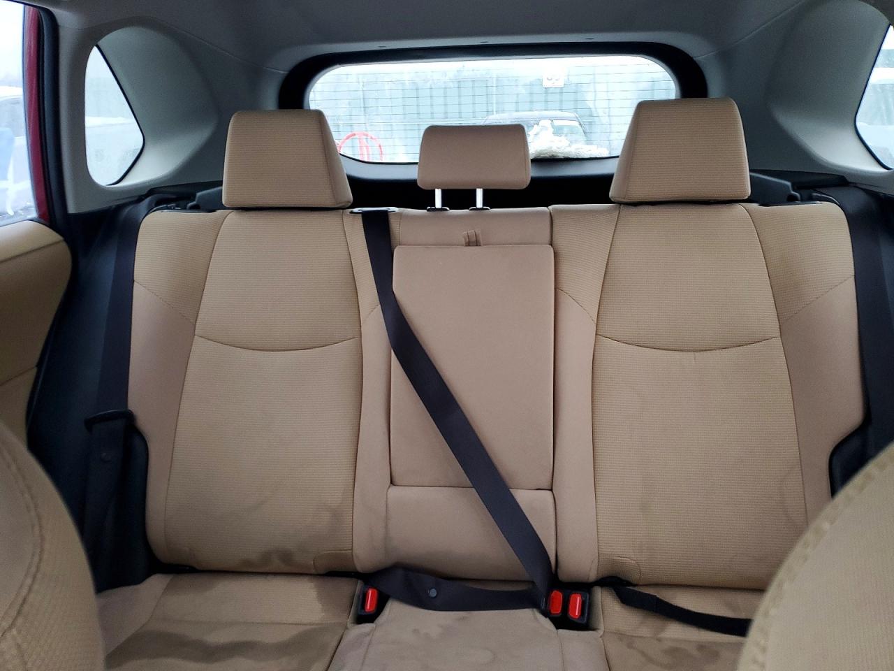 2019 TOYOTA RAV4 LE photo 9