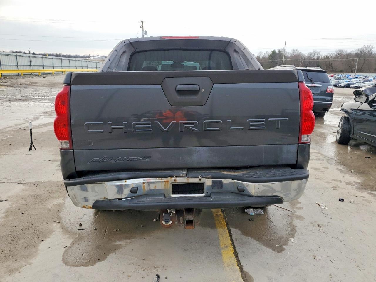 2004 CHEVROLET AVALANCHE K1500 photo 11