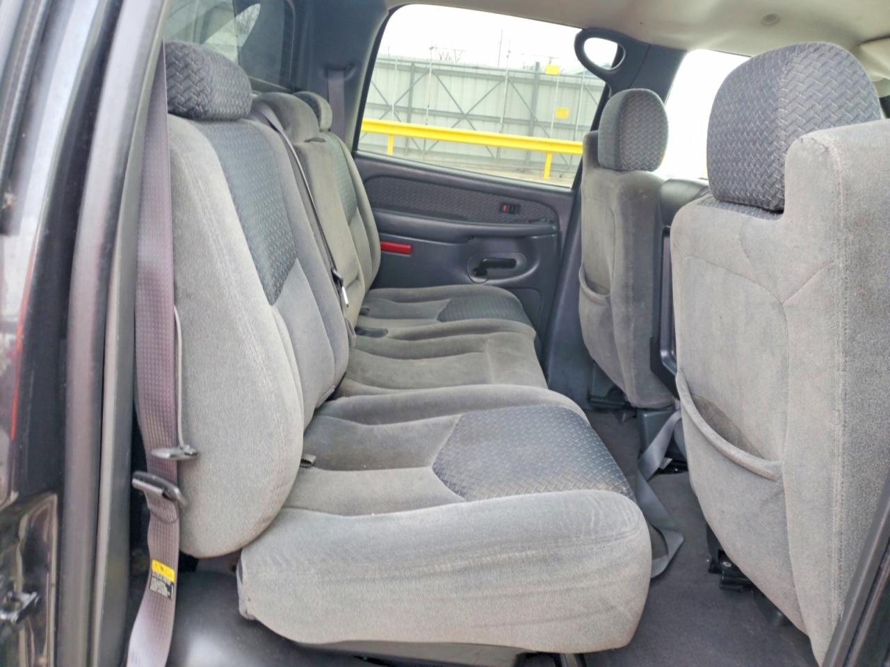 2004 CHEVROLET AVALANCHE K1500 photo 19
