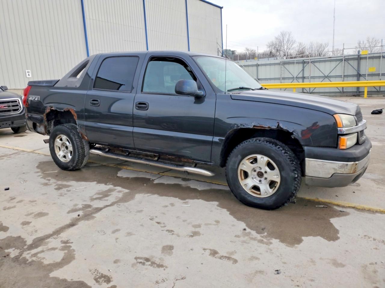 2004 CHEVROLET AVALANCHE K1500 photo 7