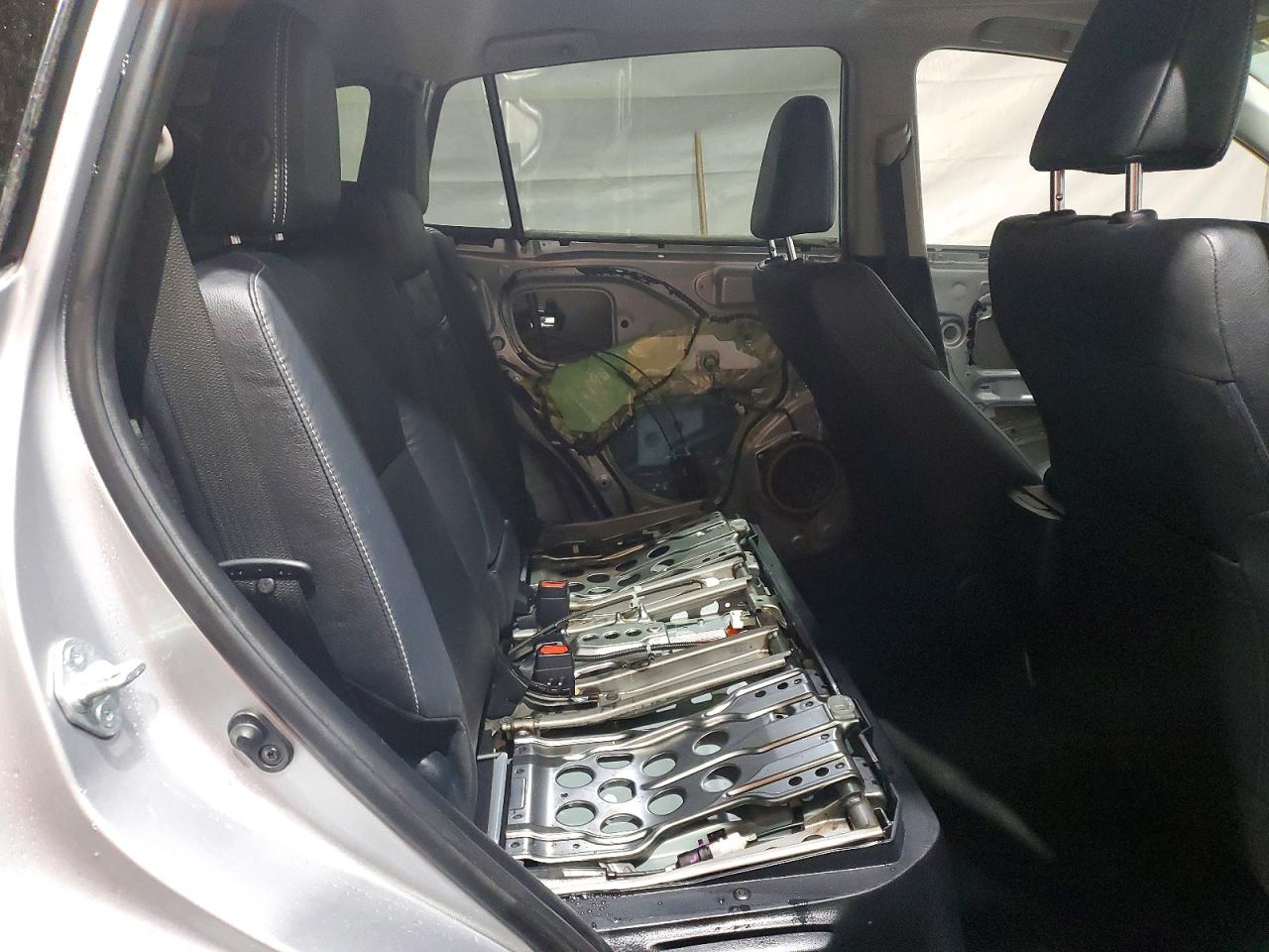 2017 TOYOTA RAV4 HV LIMITED photo 11
