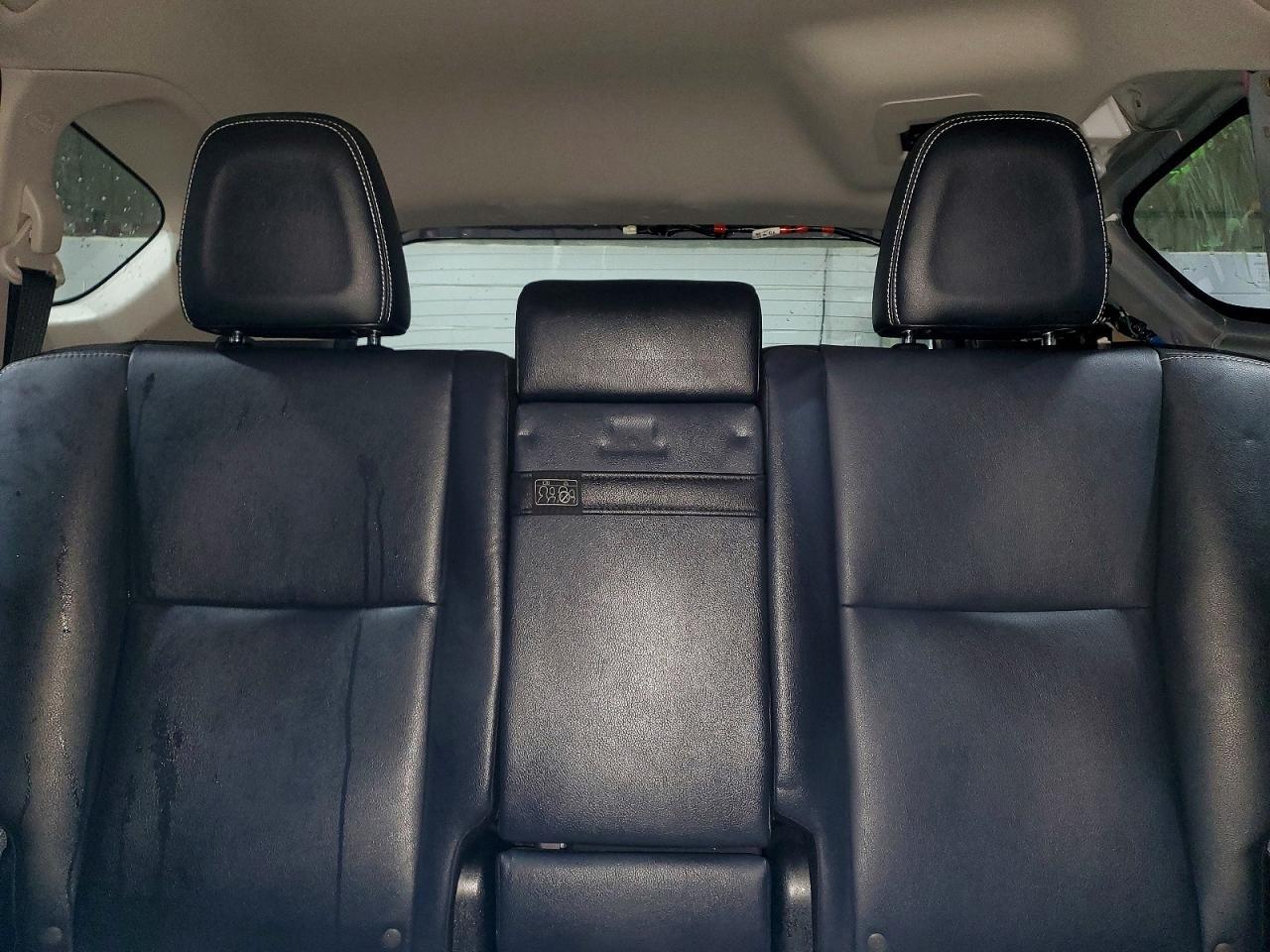 2017 TOYOTA RAV4 HV LIMITED photo 10