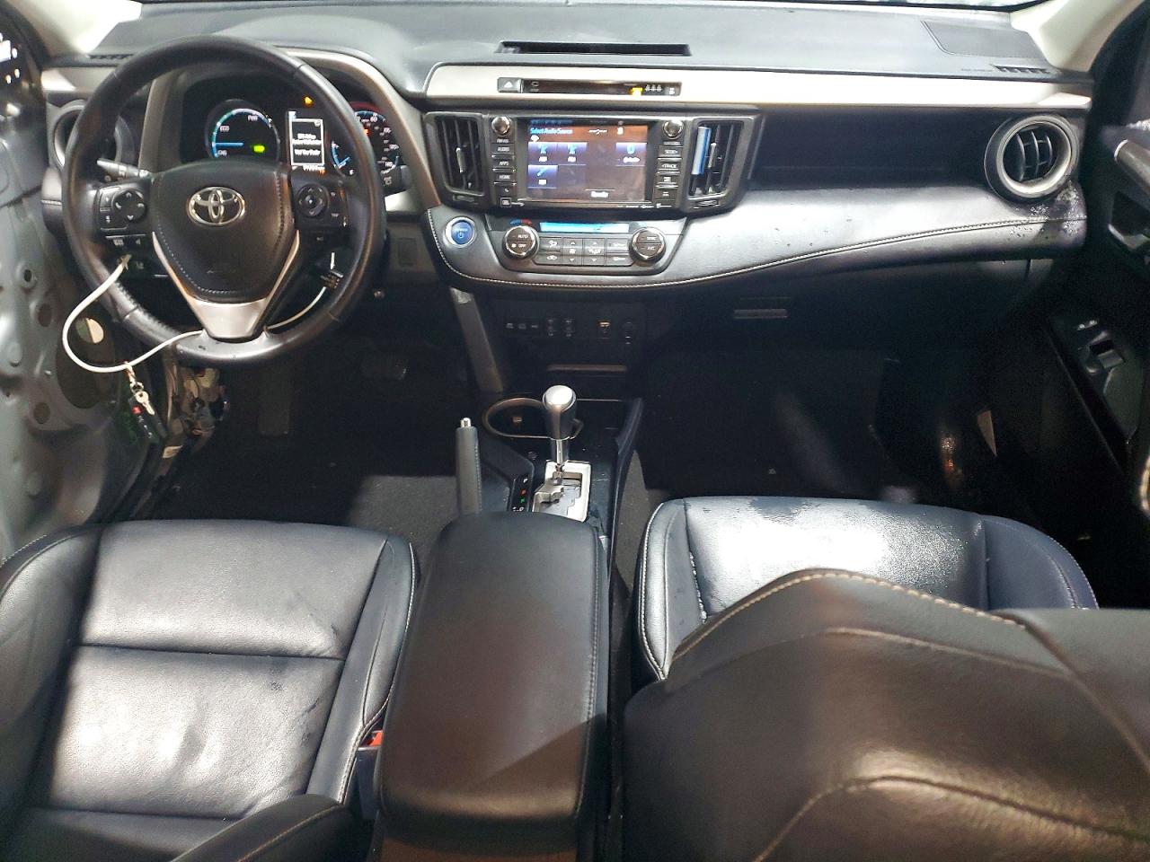 2017 TOYOTA RAV4 HV LIMITED photo 8