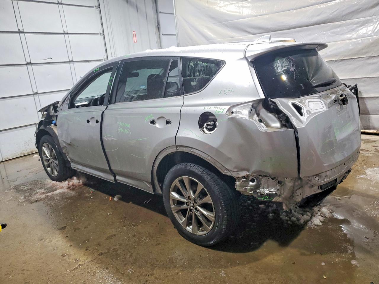 2017 TOYOTA RAV4 HV LIMITED photo 2