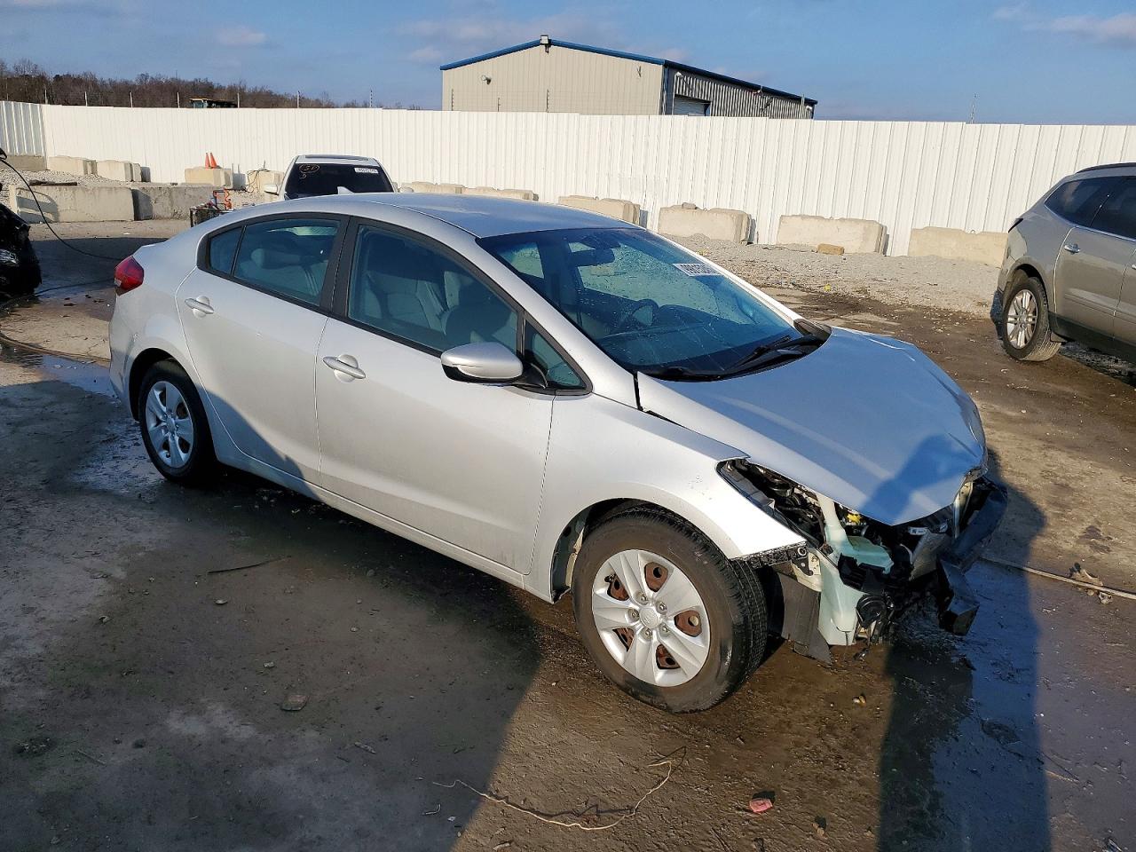 2017 KIA FORTE LX photo 4