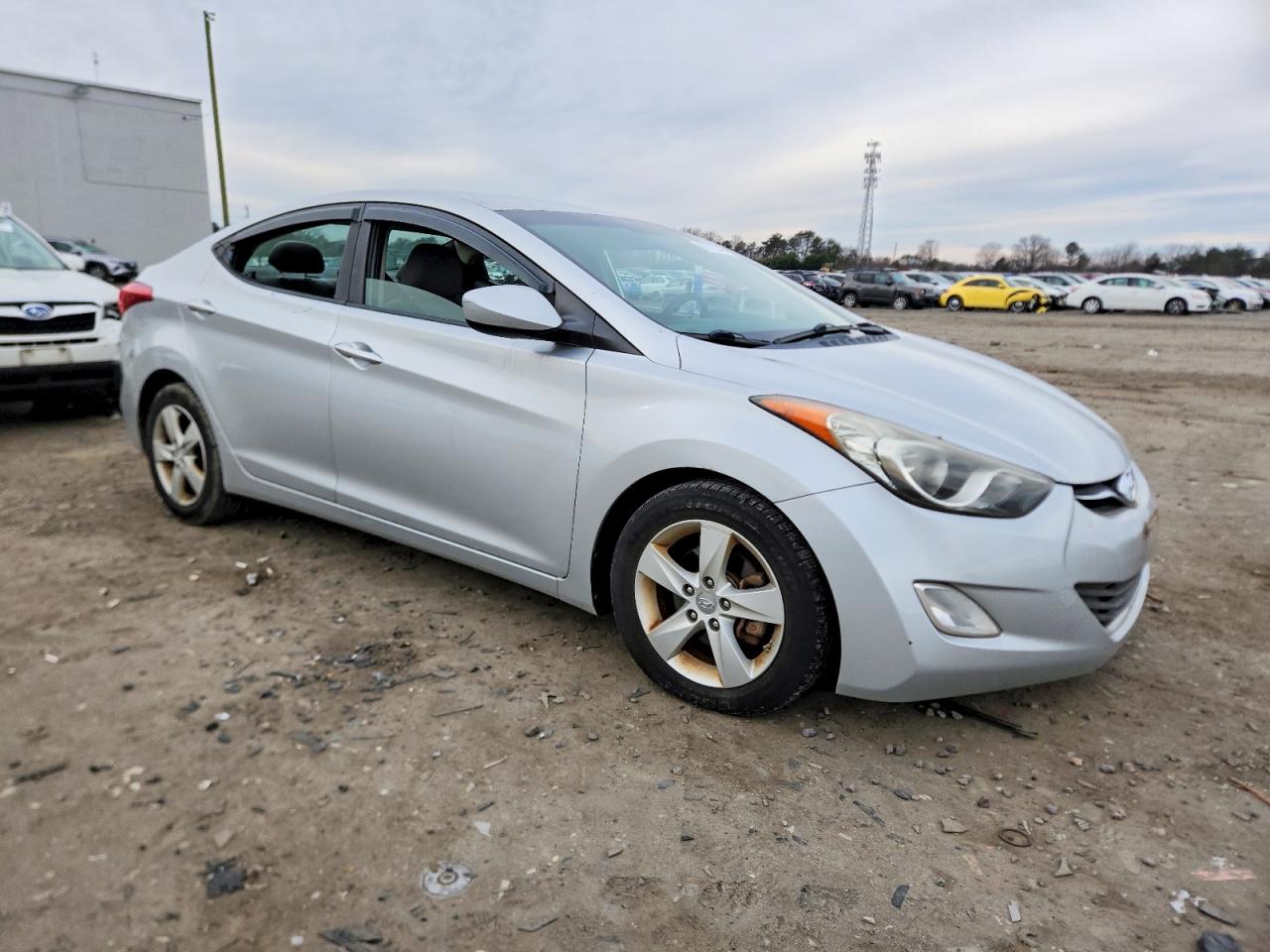 2013 HYUNDAI ELANTRA GLS photo 4