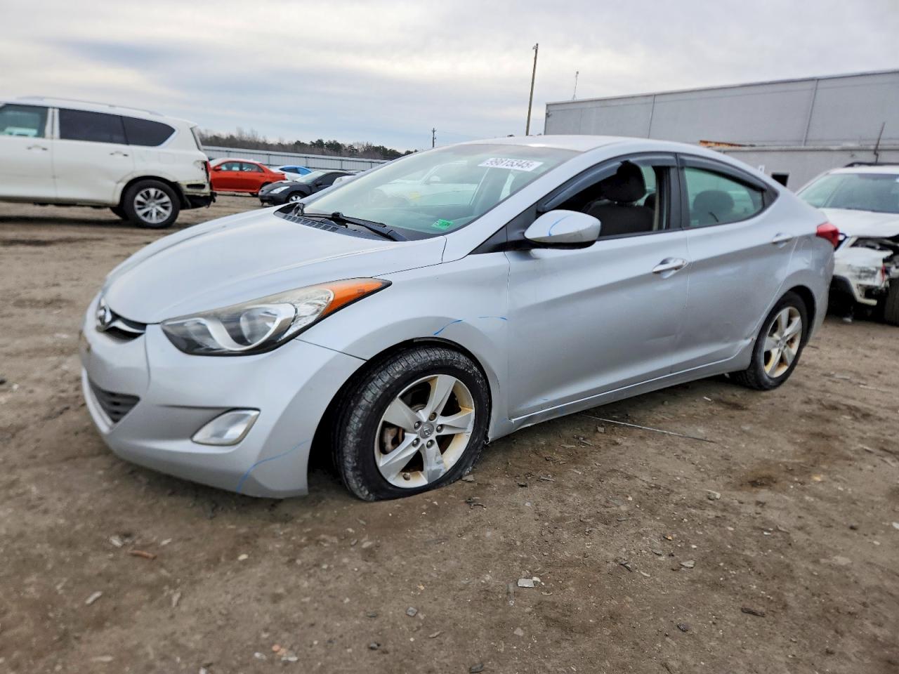 2013 HYUNDAI ELANTRA