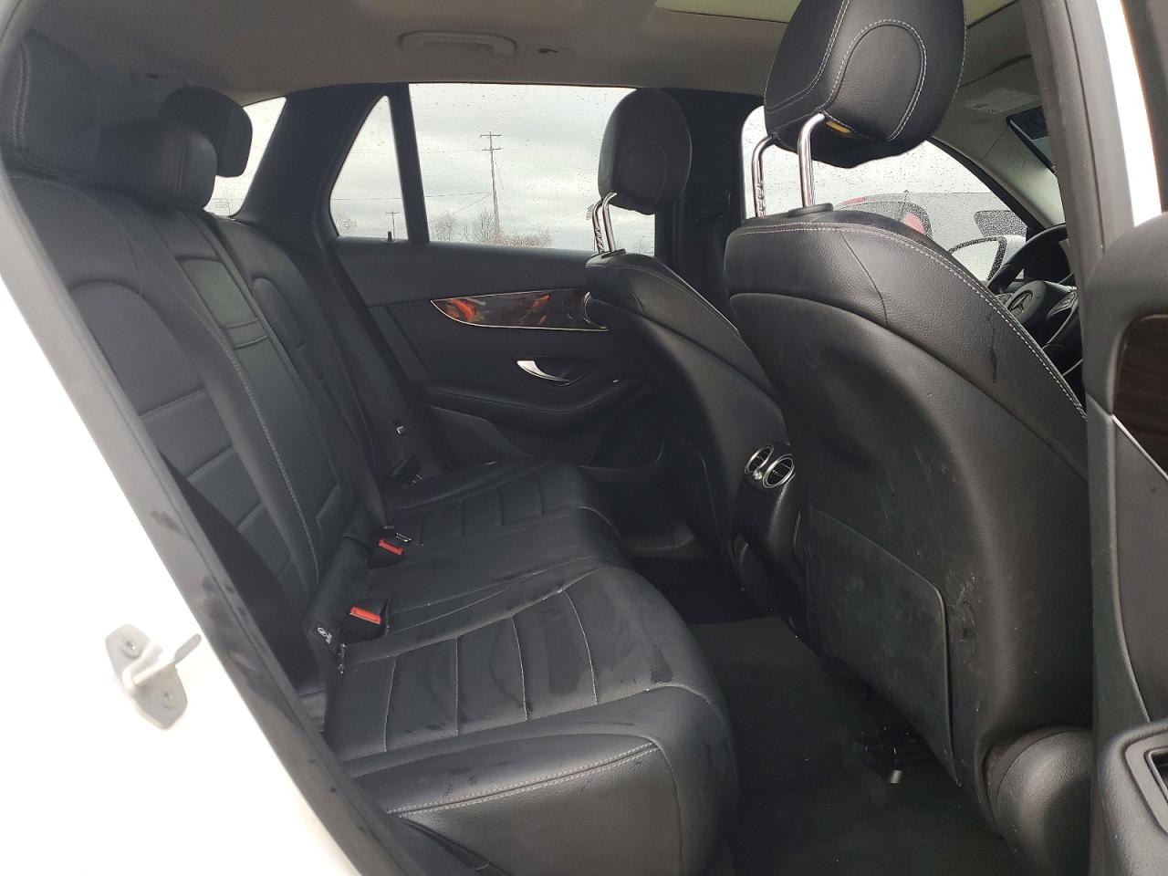 2016 MERCEDES-BENZ GLC 300 4MATIC photo 21