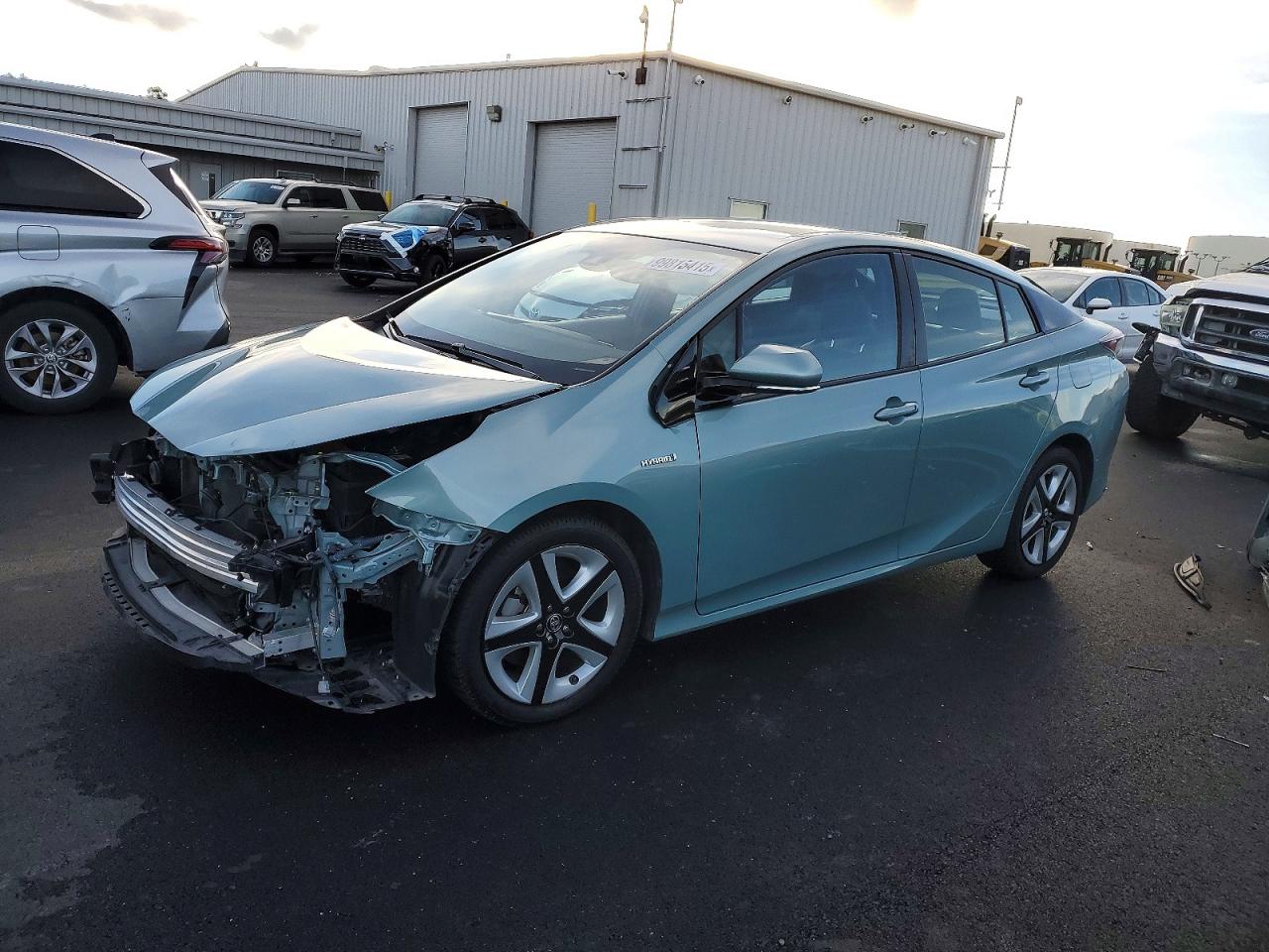 2017 TOYOTA PRIUS