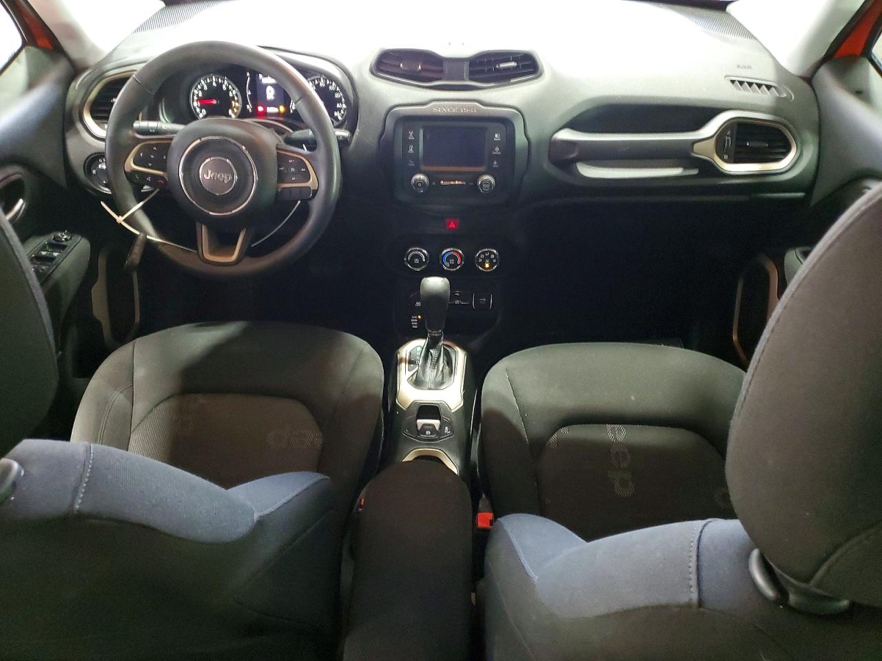 2017 JEEP RENEGADE SPORT photo 8