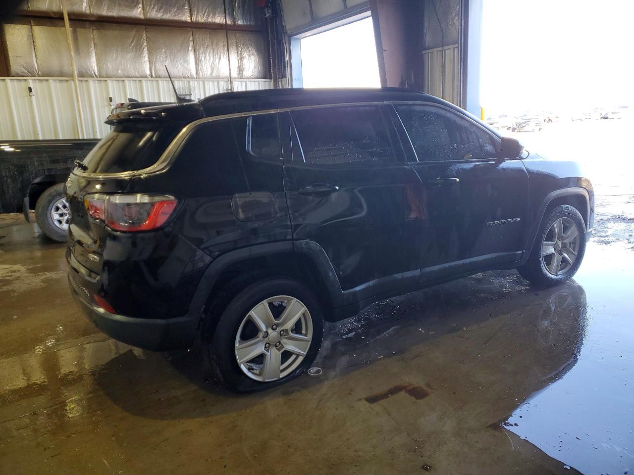 2022 JEEP COMPASS LATITUDE photo 3