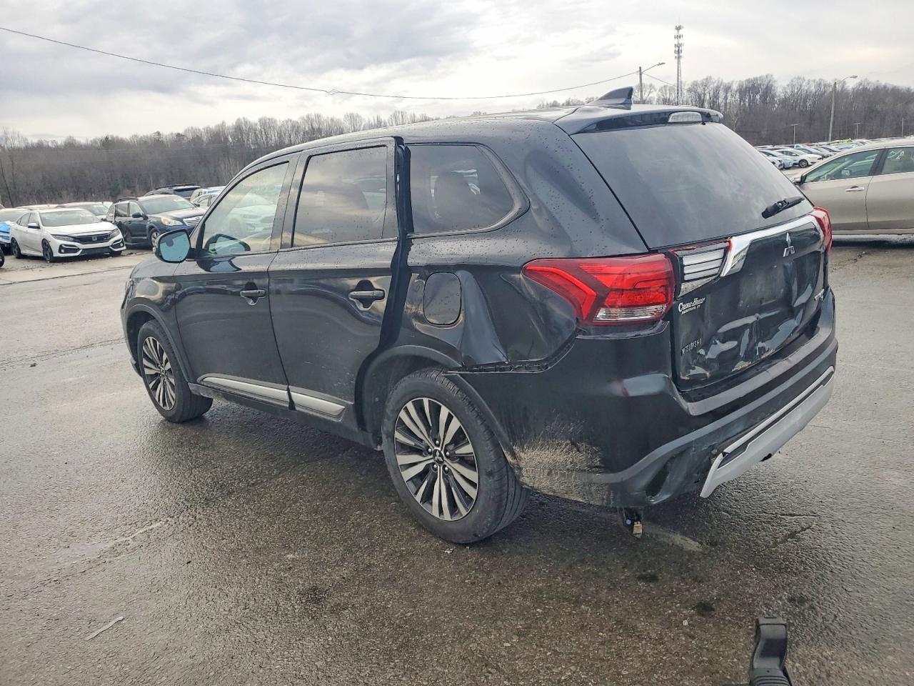 2019 MITSUBISHI OUTLANDER SE photo 4