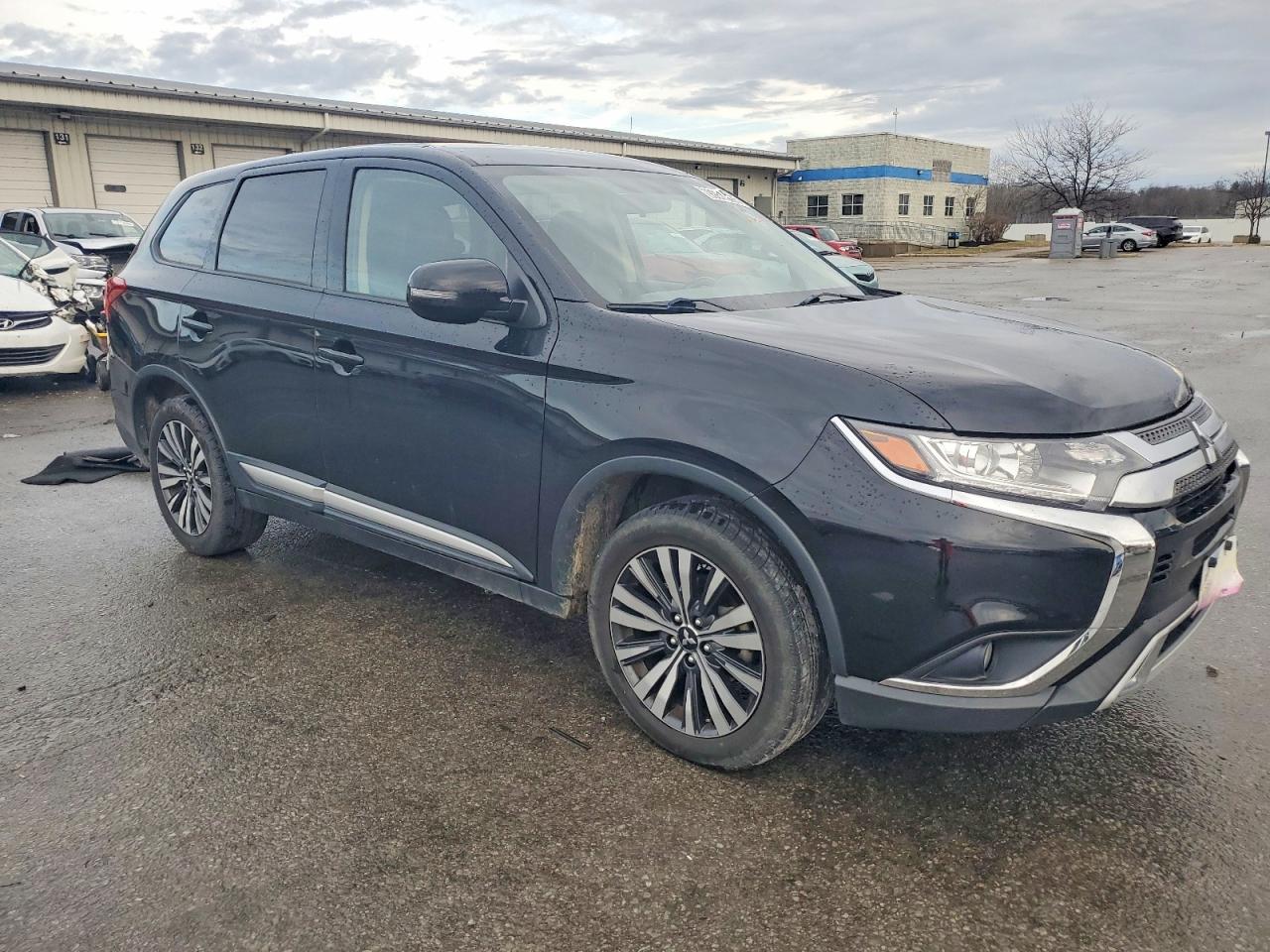 2019 MITSUBISHI OUTLANDER SE photo 10